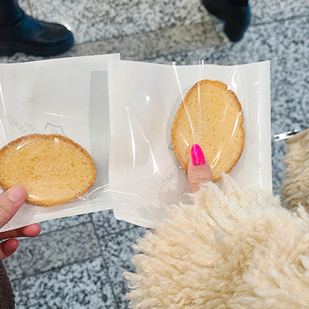 ガトーフェスタハラダの工場見学で配られたラスク