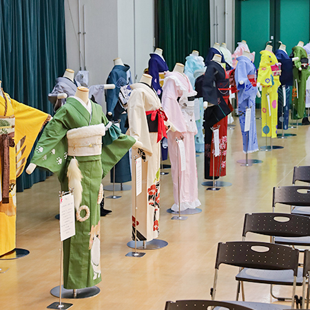 織田着物専門学校着物科1年生が型染めで製作した着物