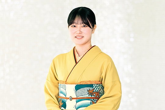 就職内定を得た織田きもの専門学校着物研究科の加瀬さん